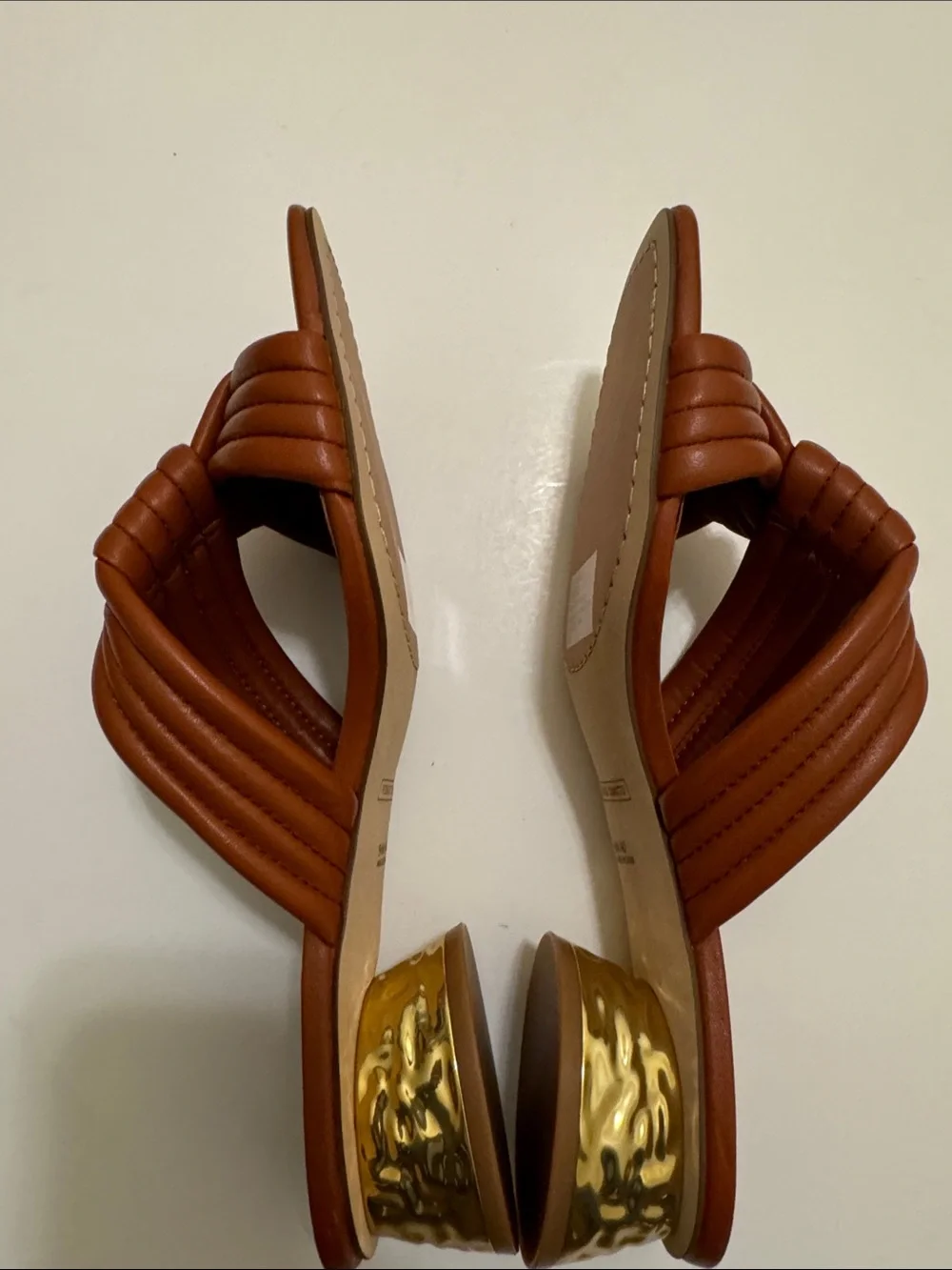 NiB Vince Camuto Lomata Sandals